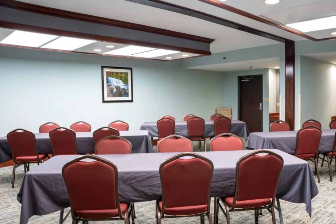 Comfort Suites Outlet Center Asheville Esterno foto