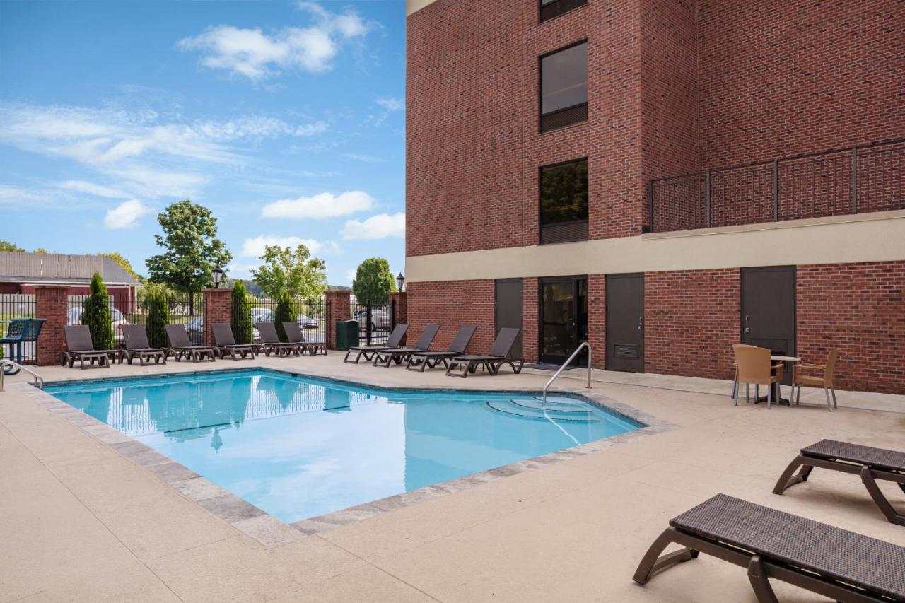 Comfort Suites Outlet Center Asheville Esterno foto