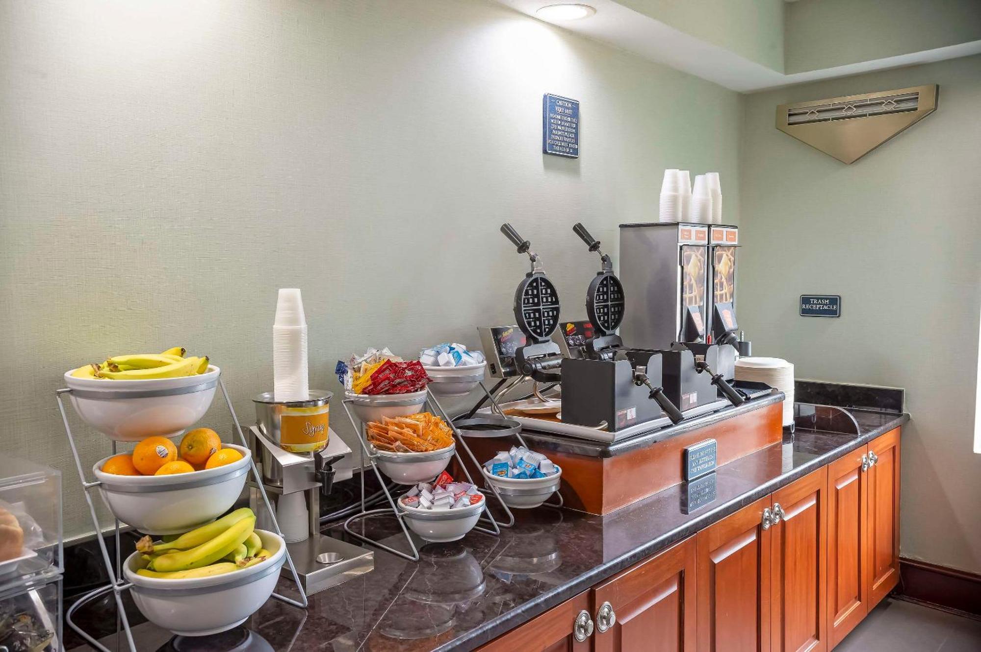 Comfort Suites Outlet Center Asheville Esterno foto