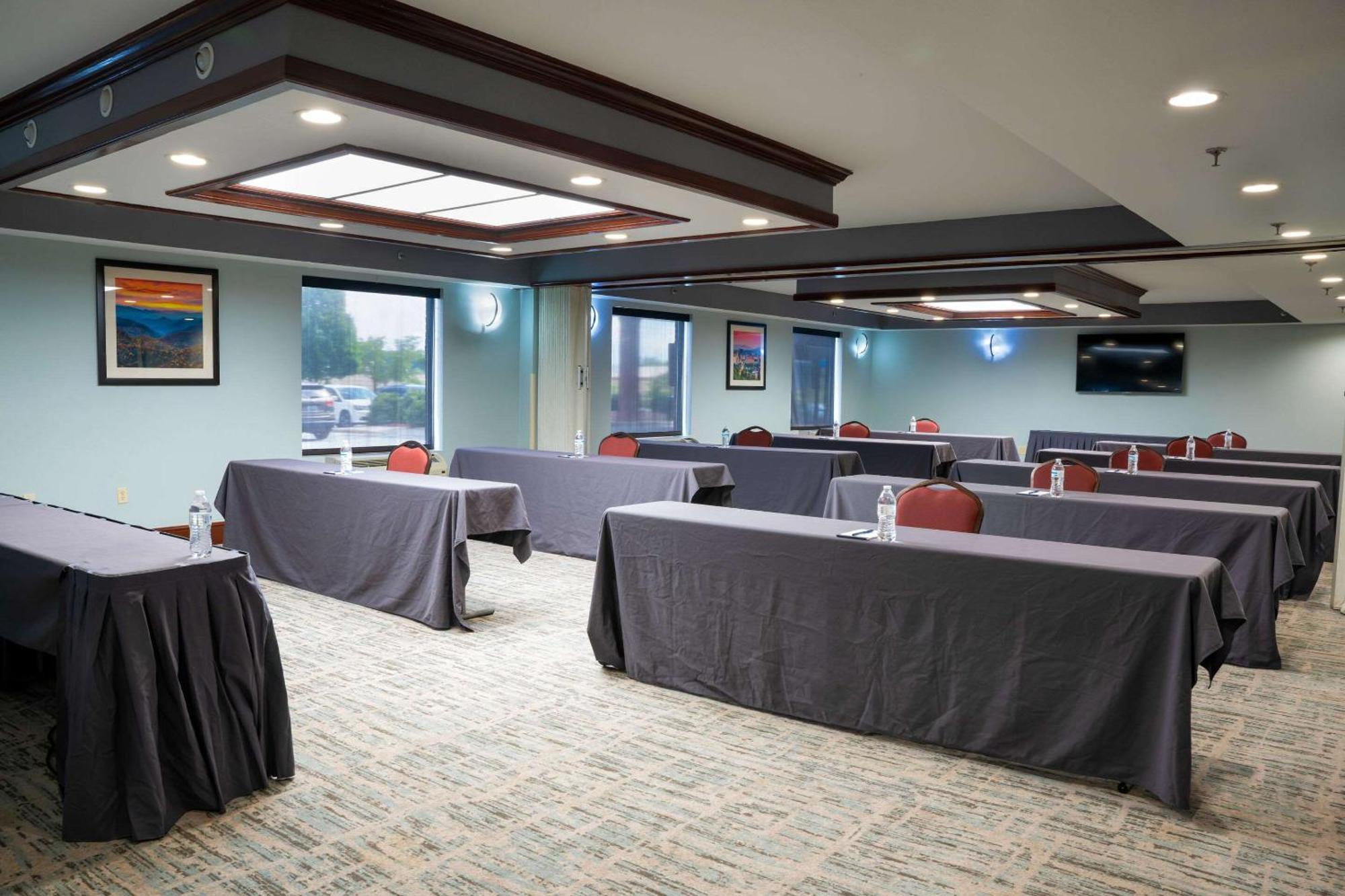Comfort Suites Outlet Center Asheville Esterno foto